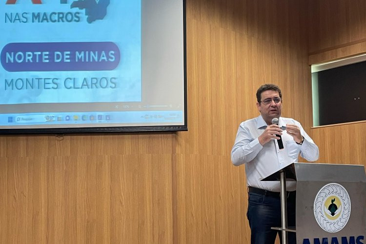 Presidente da AMM anuncia repasse de R$1,5 milhão para as microrregionais mineiras em 2025
