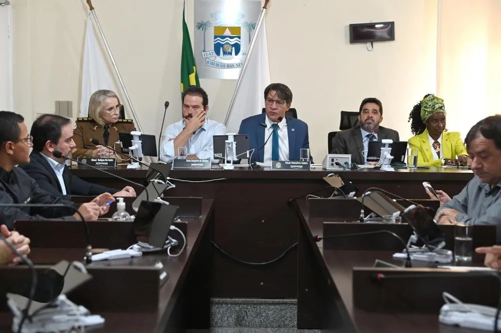  Ribeirão das Neves cobra desativação de presídio no centro da cidade