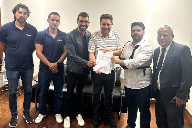 Dr. Marcos Vinicius registra candidatura à reeleição para a presidência da AMM