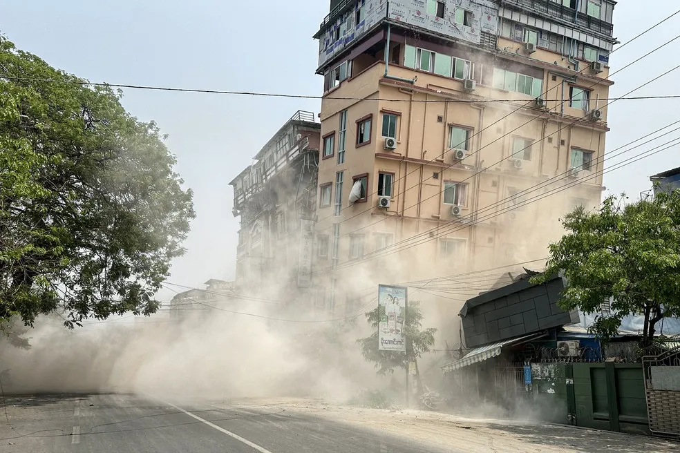 Terremoto de magnitude 7,7 em Mianmar, derrubou prédios na Tailândia deixando mortos e desaparecidos.