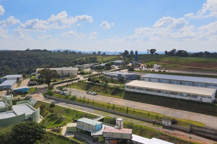 MEC suspende implantação do curso de medicina