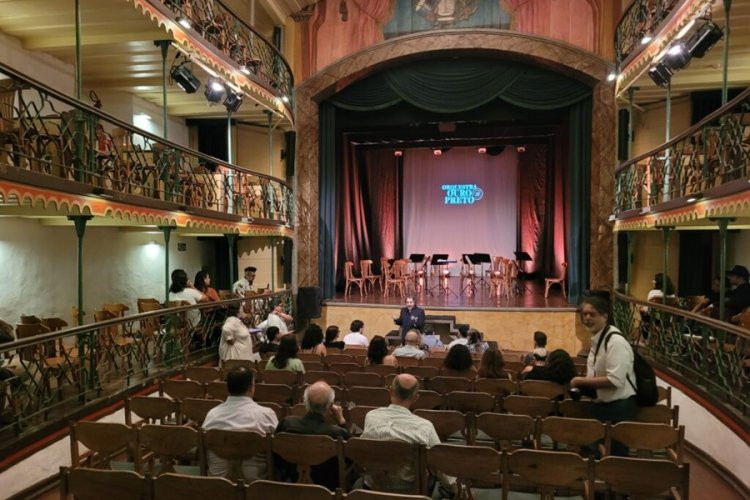 Casa da Ópera comemora 225 anos