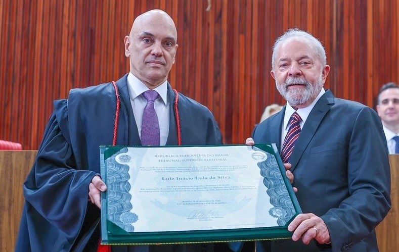 Presidente eleito Lula é diplomado pelo TSE