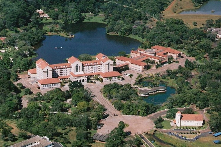 Araxá e Codemge fazem acordo