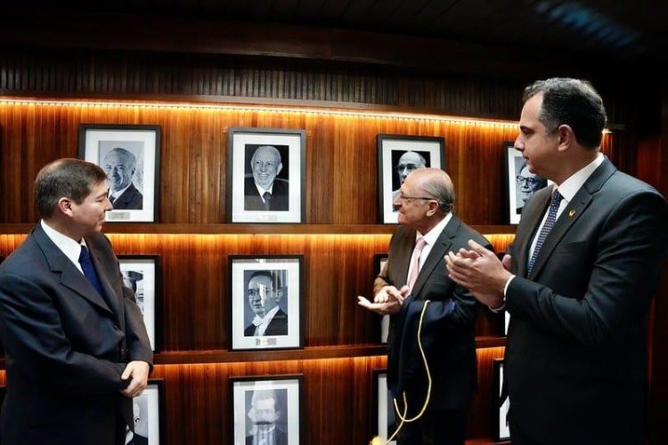 Ao lado de Alckmin, Pacheco participa de evento em homenagem ao ex&vice&presidente José Alencar