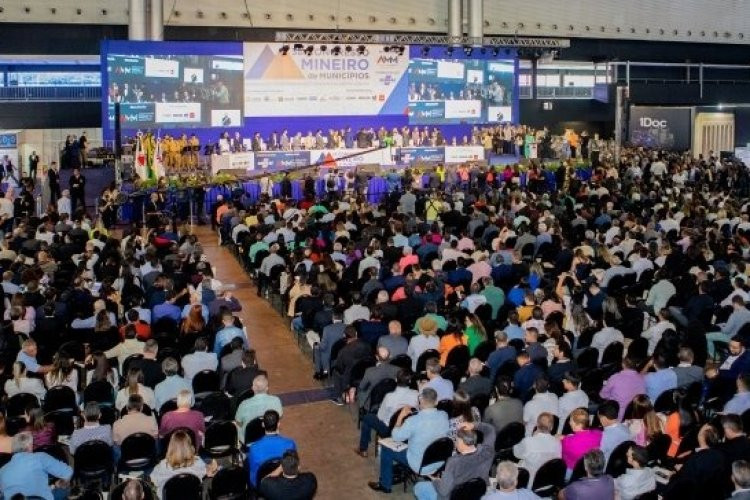 AMM realiza o maior Fórum de Educação de Minas Gerais, reunindo prefeitos, gestores e especialistas em Belo Horizonte