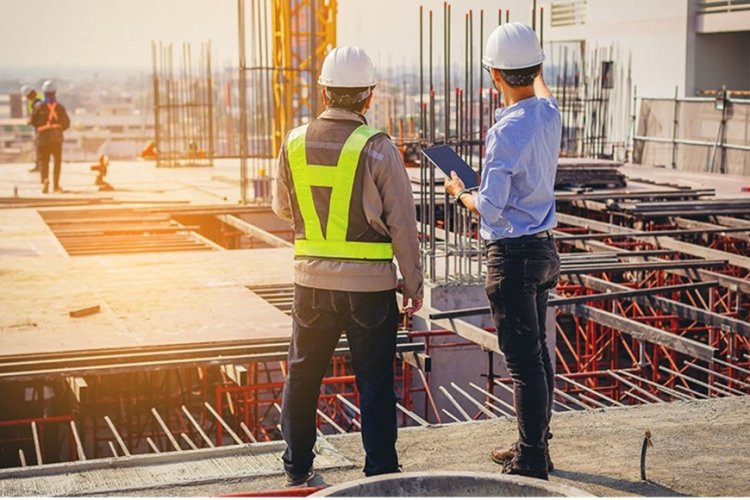 Falta de engenheiros ameaça obras em Minas