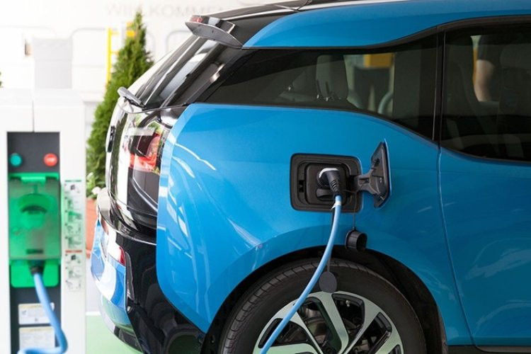 Minas possui mais de mil eletropostos