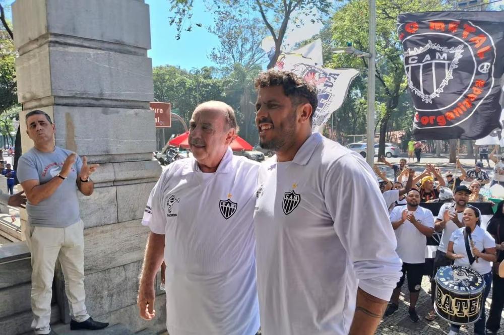 O prefeito Fuad Noman e o vereador César Gordin — Foto: Hermano Chiod