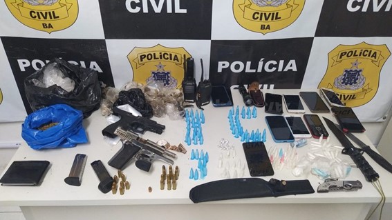 Dois suspeitos de chacina morrem em confronto com a polícia na Bahia