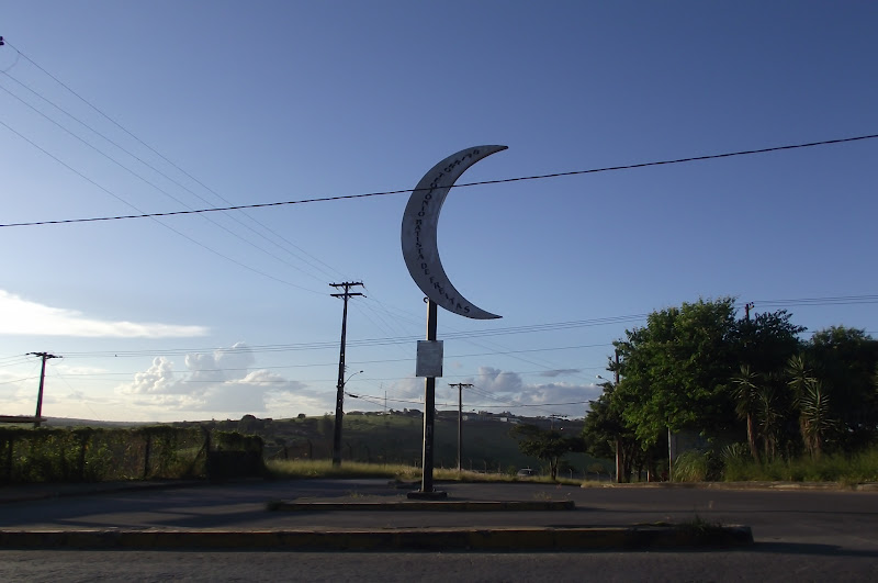 Filho mata pai com facada no peito no Bairro da Lua