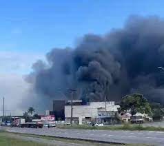 Vídeo mostra desespero de funcionários em incêndio da Cacau Show no ES