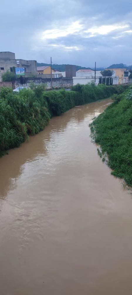 Pedro Leopoldo sob alerta de temporal e alagamento