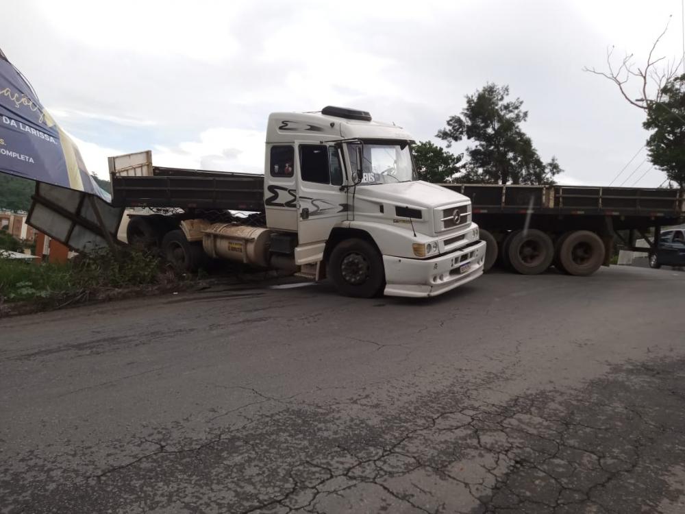 Motorista evita grave acidente 