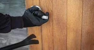 Ladrões invadem casa e furtam televisão em Pedro Leopoldo