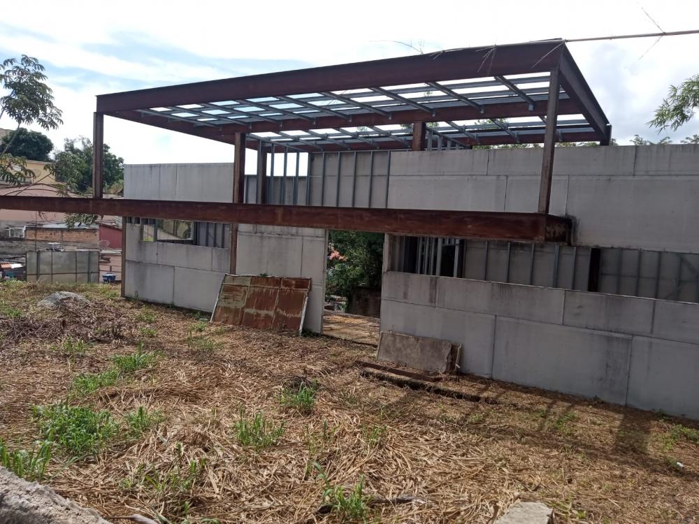 Dinheiro público no lixo